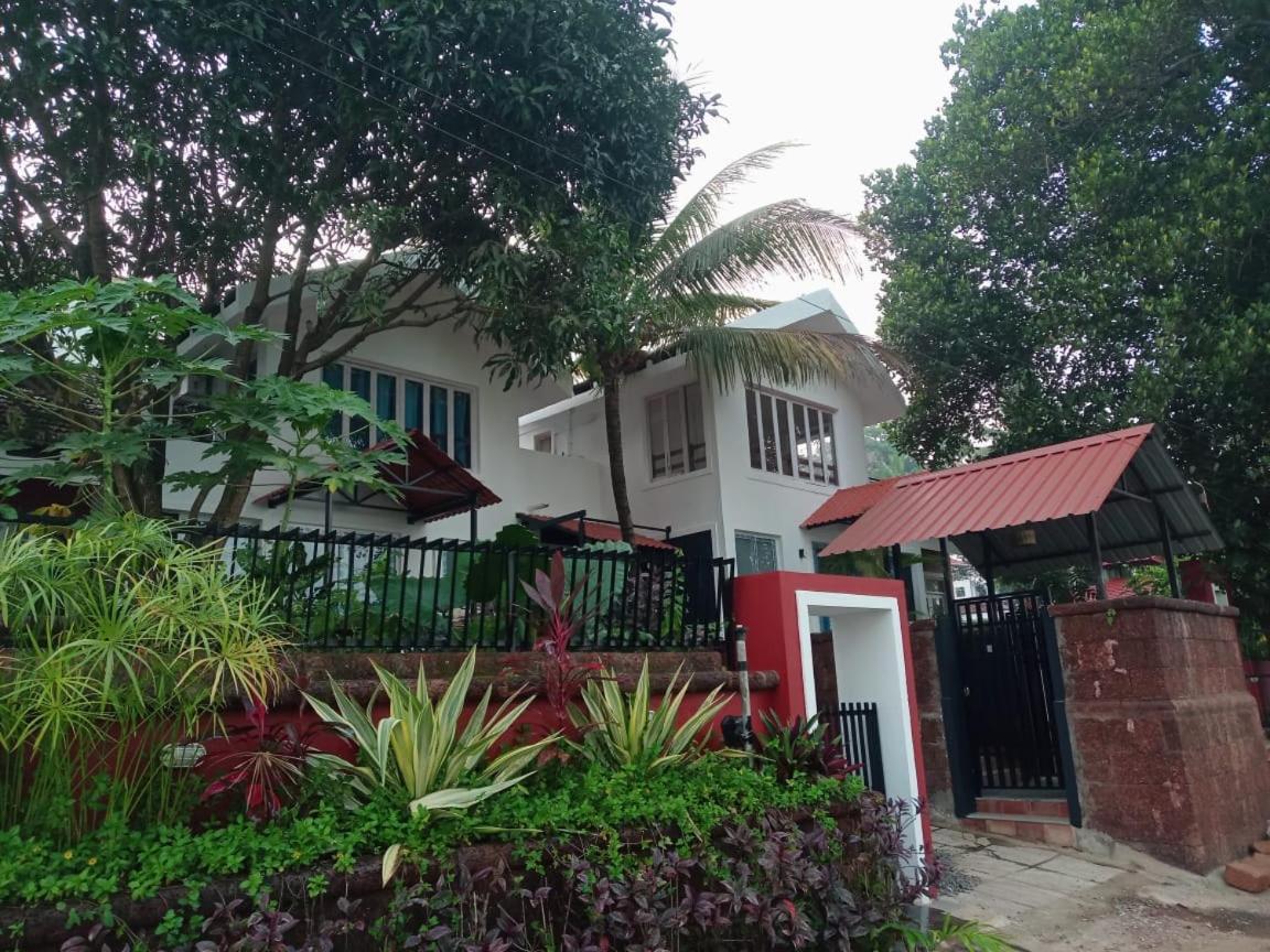 Gasthaus Casa De Julio Porvorim Exterior foto
